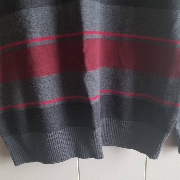 DKNY Jeans V Neck Gray/Cranberry Striped Sweater - Picture 5 of 8